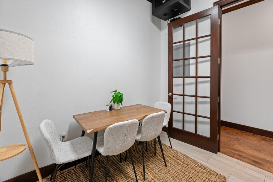 More Photos Of 6115 New Copeland Rd, Tyler Medical For Sale