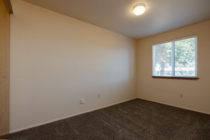 More Photos Of 61683 Daly Estates Dr, Bend Multifamily For Sale