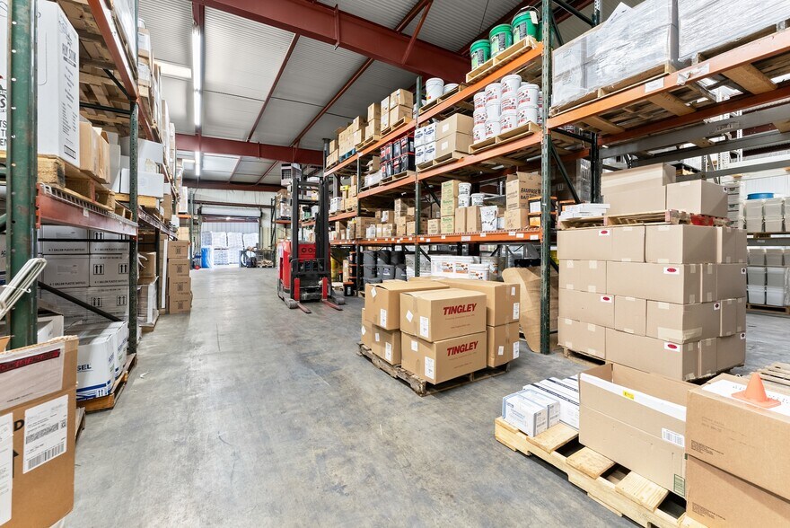 More Photos Of 636 Industrial Blvd, Gainesville Warehouse For Sale