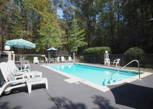 More Photos Of 1695 Capital Cir NW, Tallahassee Hotel For Sale