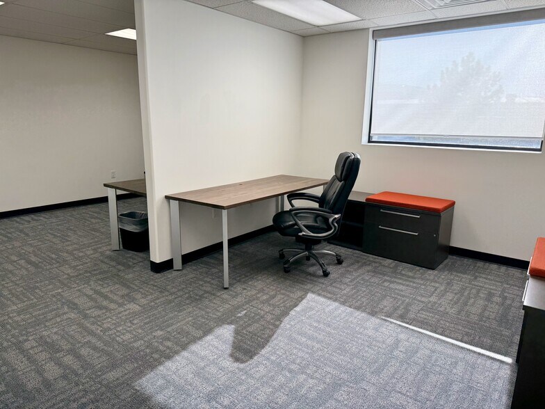 More Photos Of 520 N 400 W, North Salt Lake Office For Lease