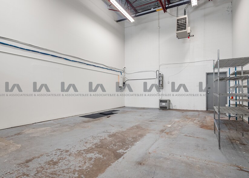 More Photos Of 6280 202 St, Langley Warehouse For Sale