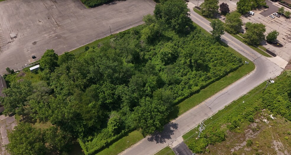 More Photos Of 0 Eastpoint Dr, Columbus Land For Sale