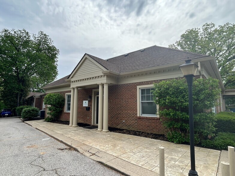 More Photos Of 614 Wooster Pike, Terrace Park Storefront Retail Office For Lease