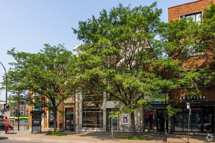 More Photos Of 5275-5285 Ch Queen-Mary, Montréal Office For Sale