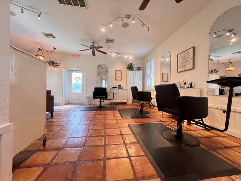 More Photos Of 180 Rio Villa Rd, Punta Gorda Freestanding For Sale
