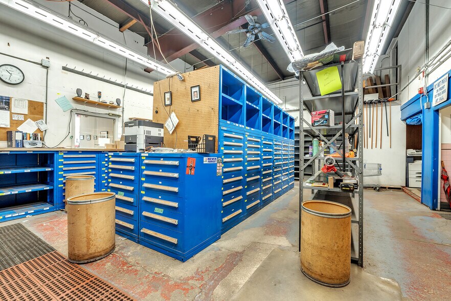 More Photos Of , Holden Unknown For Sale