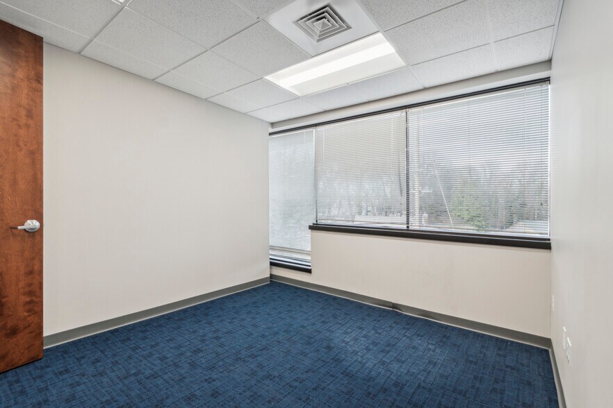 More Photos Of 3475 West Chester Pike, Newtown Square Office For Lease