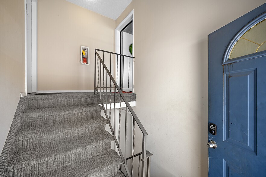 More Photos Of 340 Gahart Dr, Colorado Springs Apartments For Sale