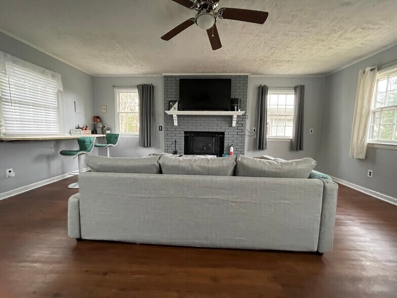 More Photos Of 3873 Cumberland Rd, Fayetteville Apartments For Sale