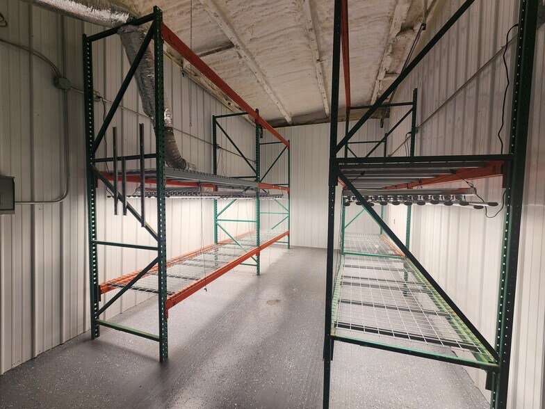 More Photos Of 9909 E 46th Pl, Tulsa Warehouse For Sale