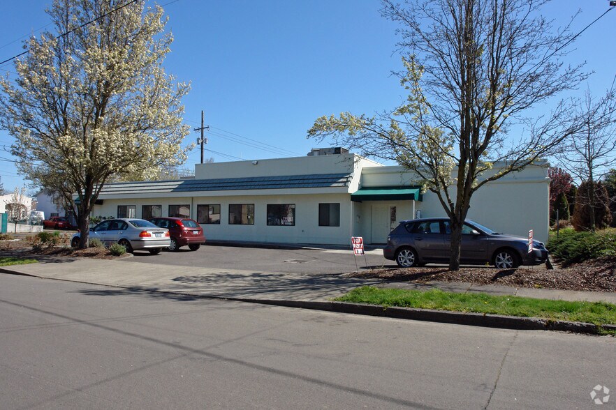 More Photos Of 5828 N Lombard, Portland Medical For Sale