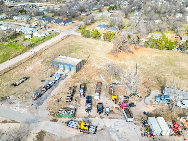 More Photos Of 1218 N Irving St, Oklahoma City Warehouse For Sale