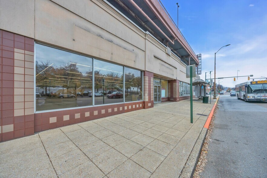 More Photos Of 511 Market St, Chattanooga Specialty For Lease