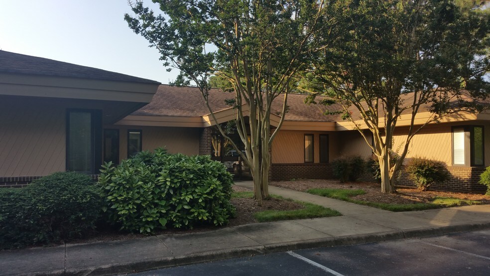 More Photos Of 5248 Olde Towne Rd, Williamsburg Office For Sale