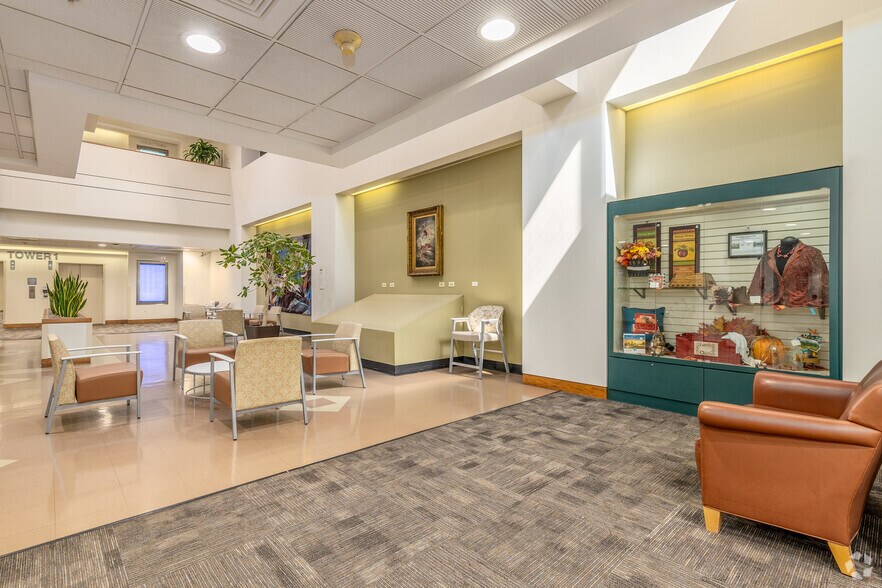 More Photos Of 3825 Highland Ave, Downers Grove Unknown For Lease