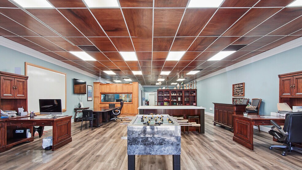 More Photos Of 308 Williams Ave, Port Saint Joe Storefront For Sale