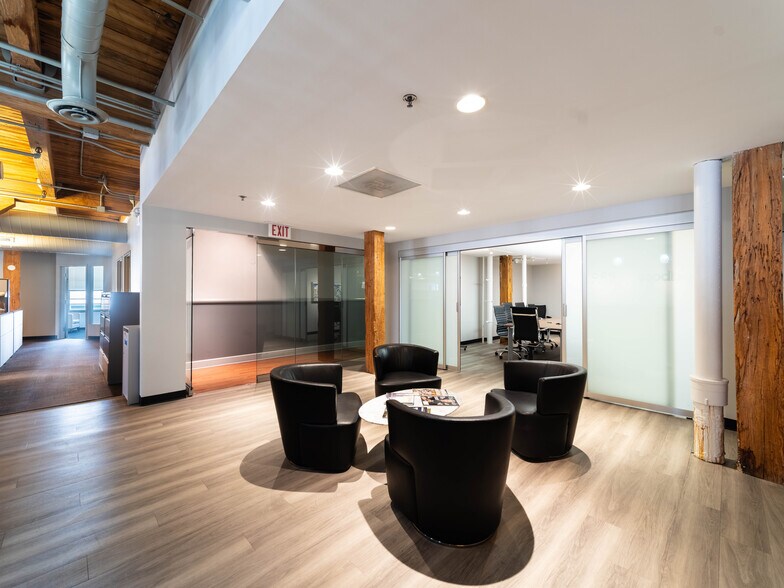 More Photos Of 414 N Orleans St, Chicago Office For Lease