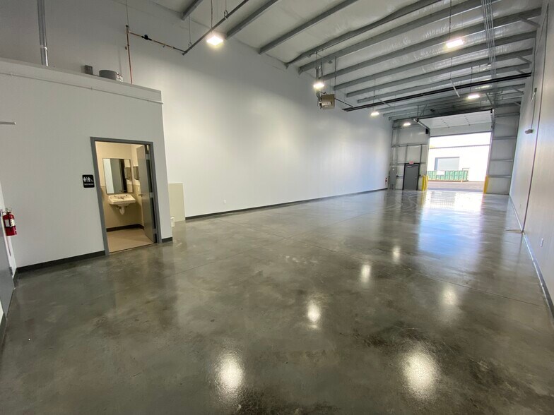 More Photos Of 4440-4460 Reynolds Drive, Hilliard Unknown For Lease