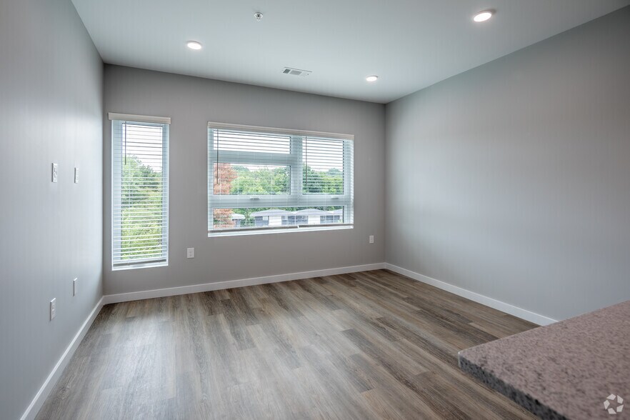 More Photos Of 4040 Travis Dr, Nashville Apartments For Sale