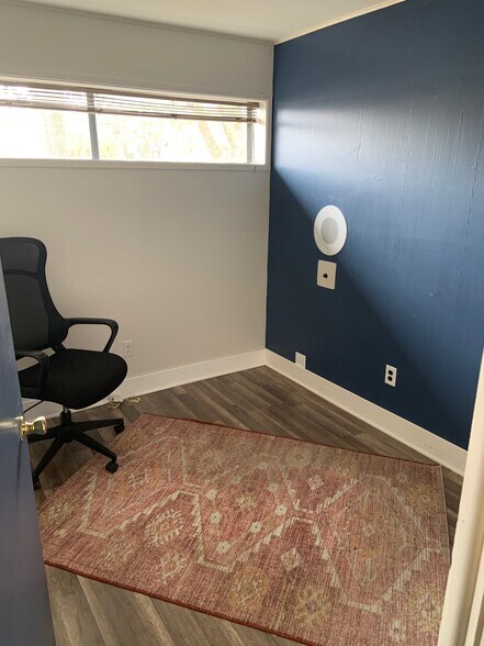 More Photos Of 26831 Woodward Ave, Huntington Woods Medical For Lease