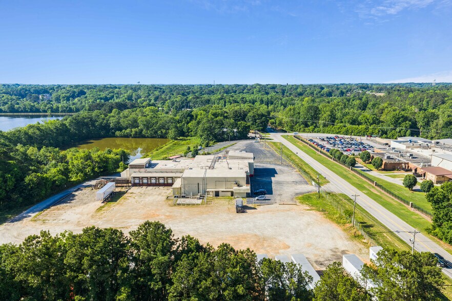 More Photos Of 635 Kingsbridge Rd, Carrollton Distribution For Lease