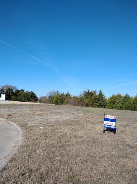 More Photos Of 50 Noble Ct, Heath Land For Sale