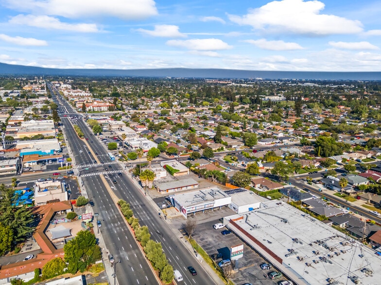 More Photos Of 2245 El Camino Real, Santa Clara Freestanding For Sale