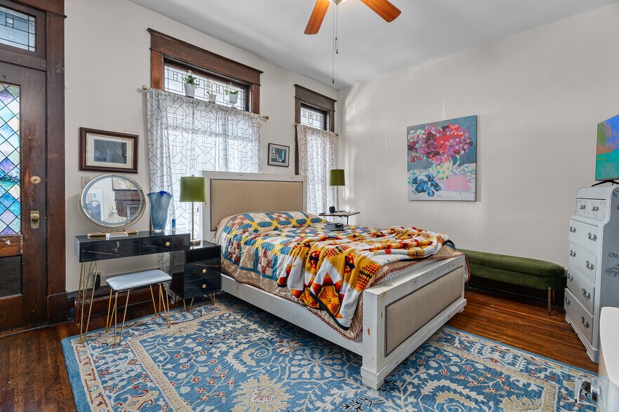 More Photos Of 583 Holly Ave, Saint Paul Apartments For Sale