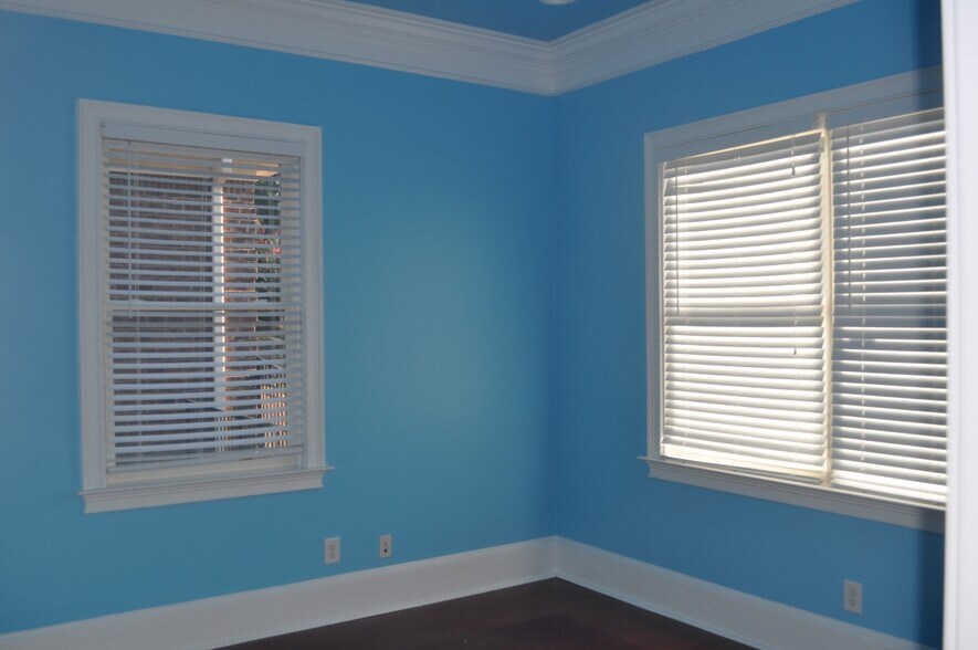 More Photos Of 4330 S Lee St, Buford Medical For Lease