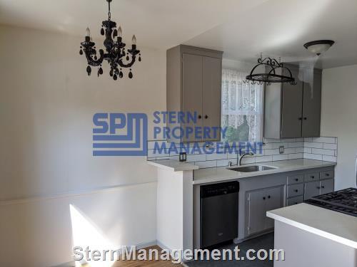 More Photos Of 6127 Romaine St, Los Angeles Apartments For Sale