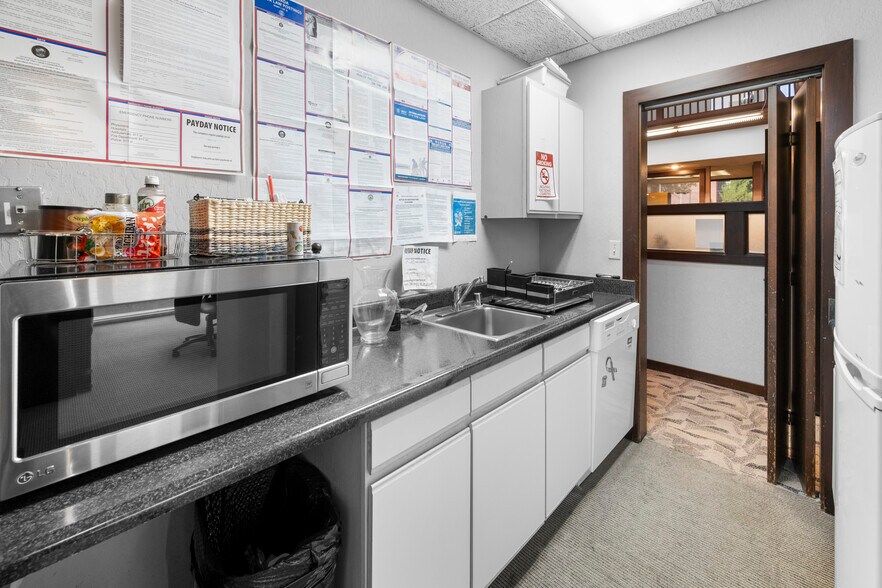 More Photos Of 299 S Arlington Ave, Reno Office For Sale