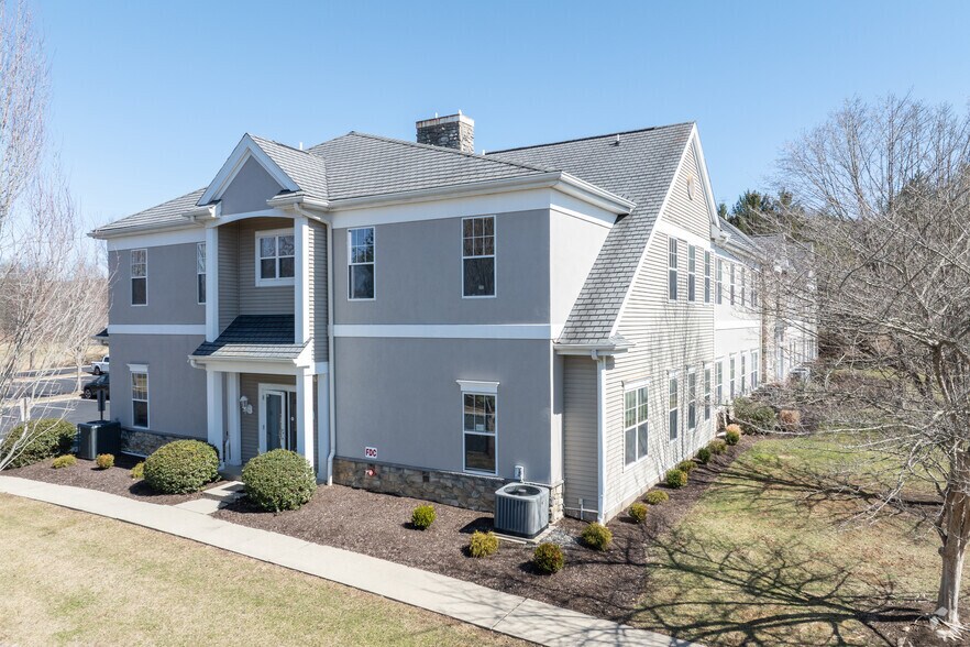 More Photos Of 1 Edgeview Dr, Hackettstown Office For Lease