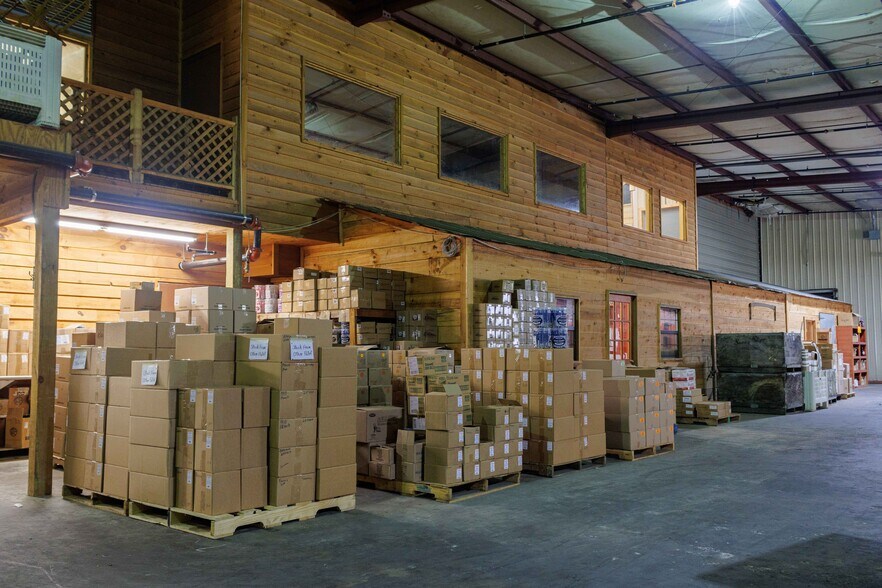 More Photos Of 63 Talona Spur Rd, Ellijay Freestanding For Sale