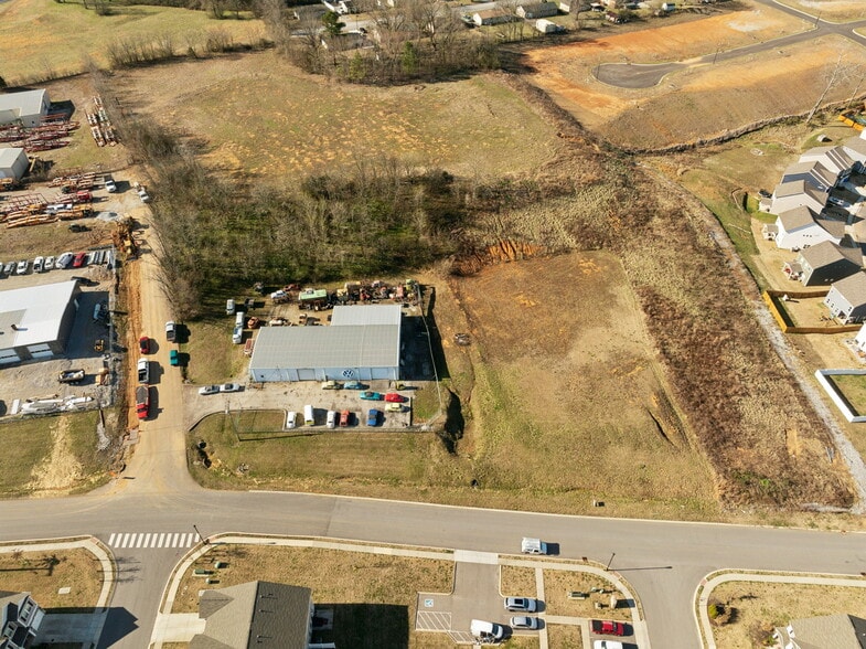 More Photos Of 2501 Precast Dr, Columbia Warehouse For Sale