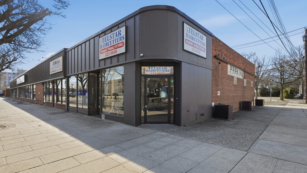 More Photos Of 117-133 Merrick Ave, Merrick Storefront For Lease