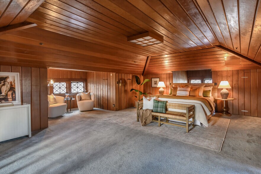 More Photos Of 8 Keller St, Petaluma Office Residential For Sale