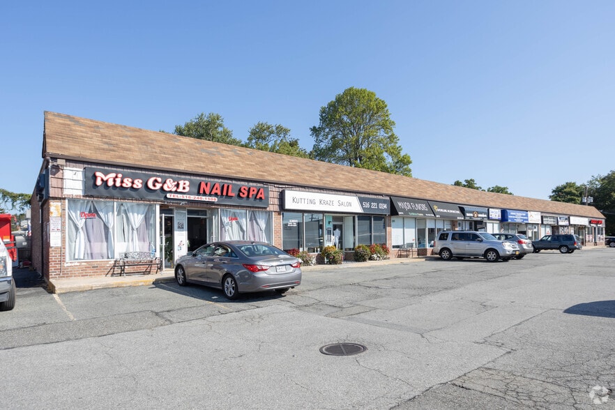 More Photos Of 2803-2815 Merrick Rd, Bellmore Unknown For Lease