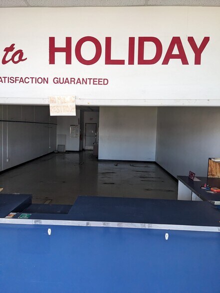 More Photos Of 3926 Avenue H, Rosenberg Unknown For Lease