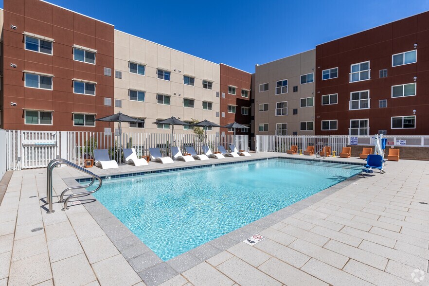 More Photos Of 424 W Main St, Mesa Apartments For Lease