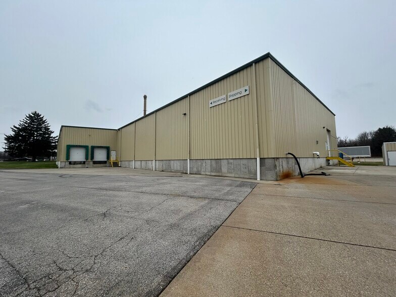 More Photos Of 3340-3350 Main St, Ravenna Light Manufacturing For Sale