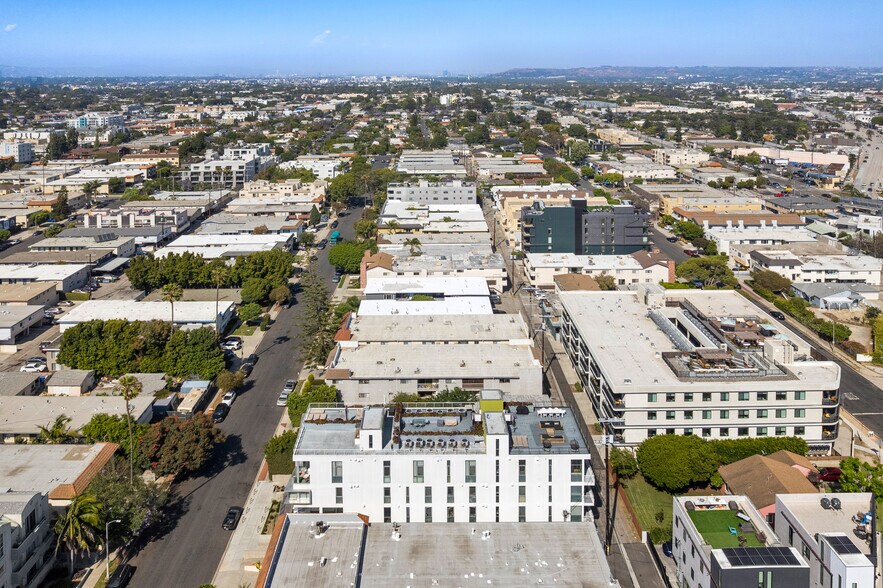 More Photos Of 12770 Caswell Ave, Los Angeles Apartments For Sale