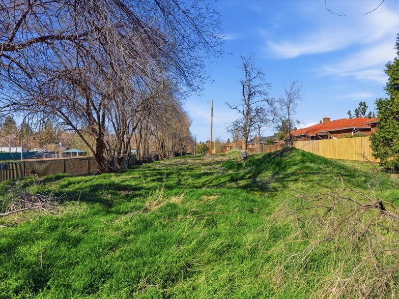 More Photos Of 0 Lakeside Dr, Reno Land For Sale