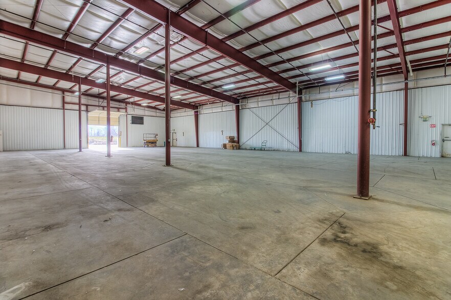 More Photos Of 503 W Prospect Rd, Moxee Warehouse For Sale