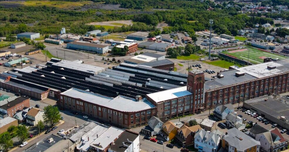 More Photos Of 100 E Diamond Ave, Hazleton Warehouse For Lease