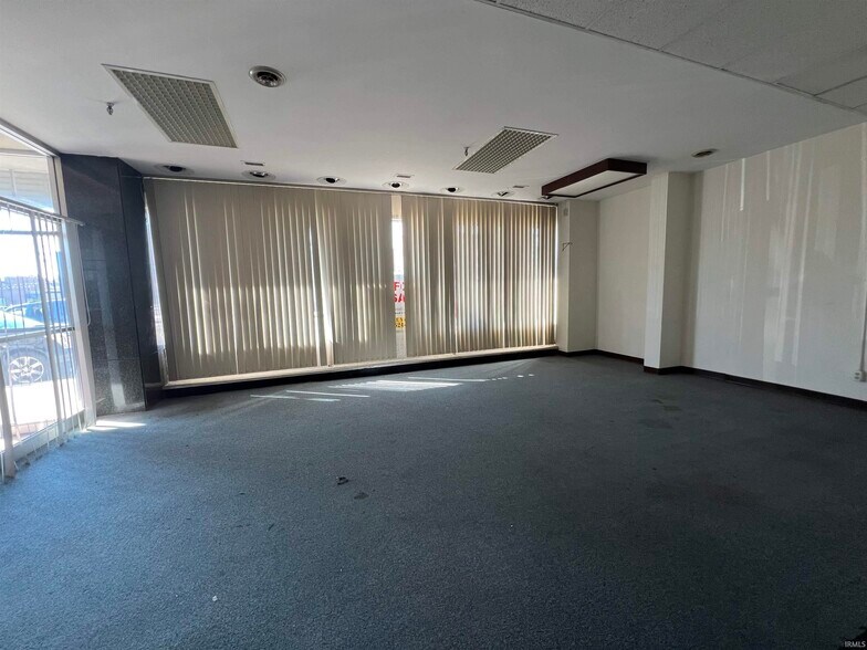 More Photos Of 1416 Broad St, New Castle Loft Creative Space For Sale