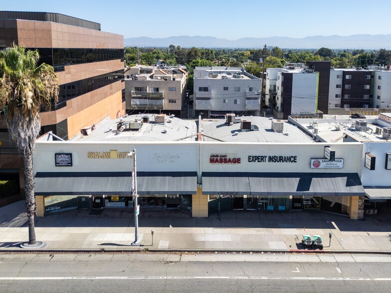 More Photos Of 15143-15153 Ventura Blvd, Sherman Oaks Storefront For Sale