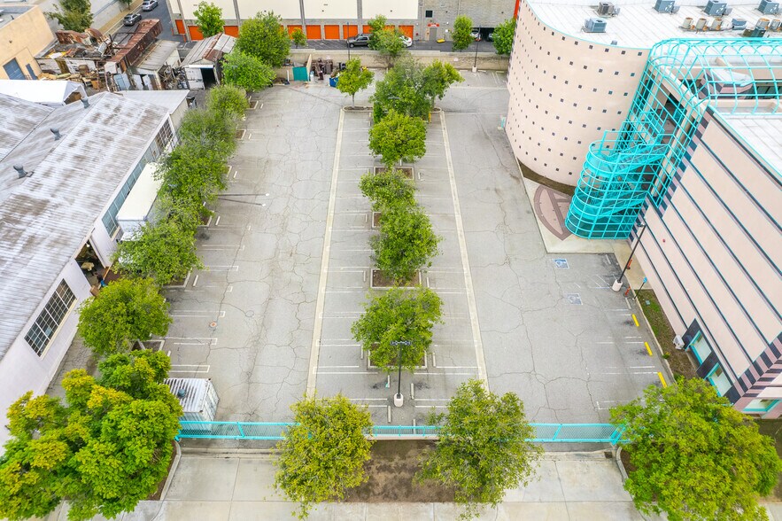 More Photos Of 2121 W Mission Rd, Alhambra Office For Lease