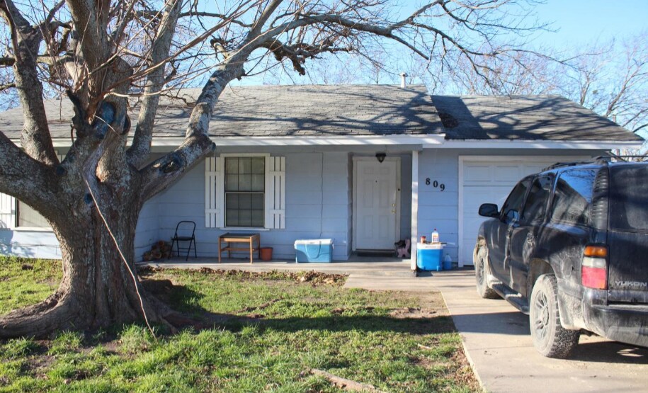 More Photos Of 804 N 19th St, Copperas Cove Specialty For Sale