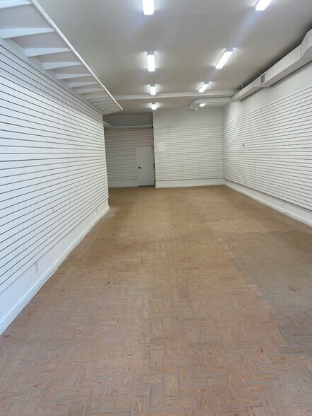 More Photos Of 659 Tenth Ave, New York Apartments For Lease